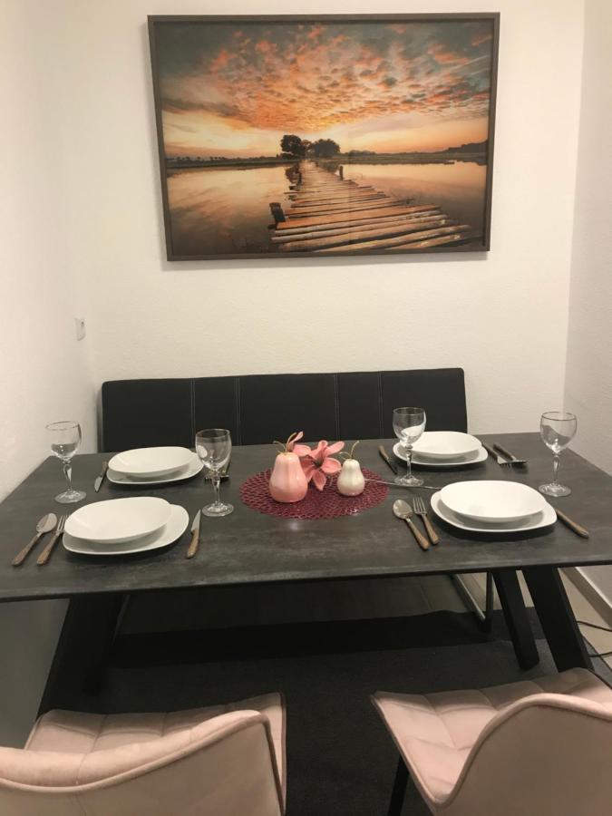 Apartment Sweet *