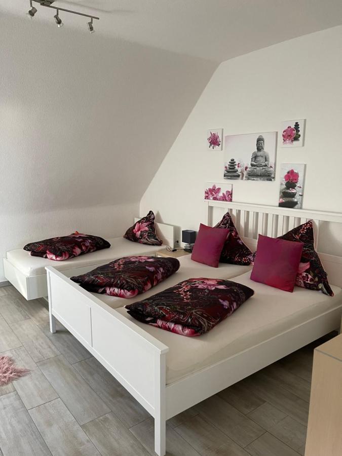 Sweet Apartment *